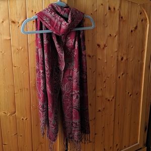 Pashima style scarf